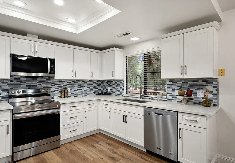 6561 Trinity Way — Photo 11