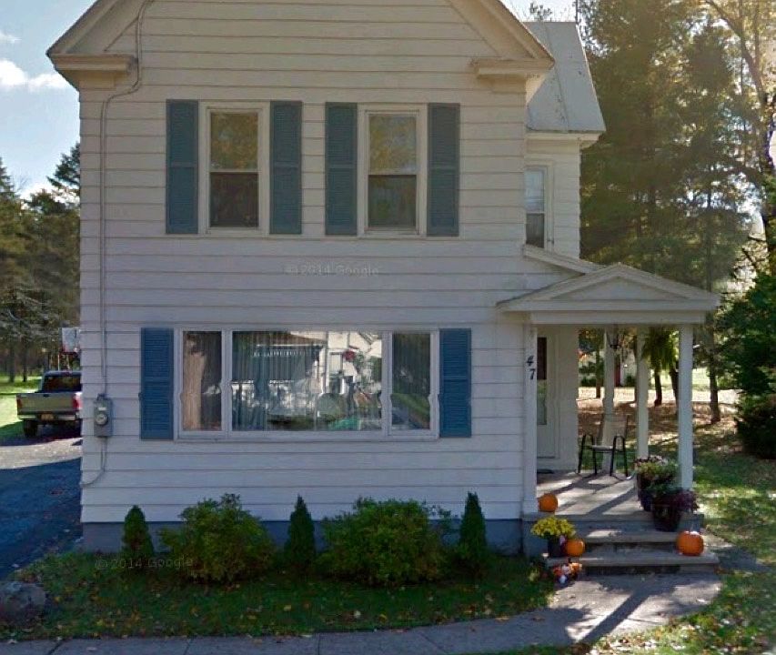 2nd image of 47 Elm St