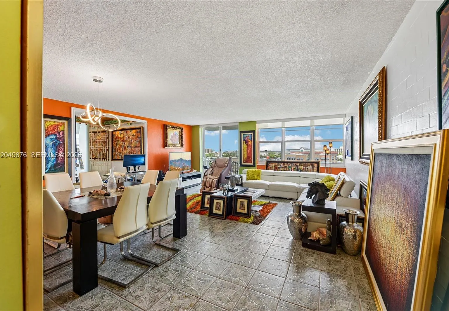 Bayview Towers Condo Sout — Photo 1