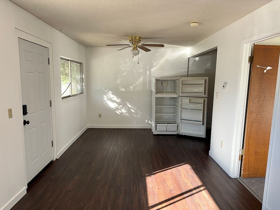 Living Room / Dining Area