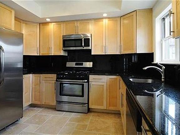 2nd image of 22 Ash St #2