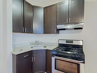 1 bed, 875 sqft, $2,100 — Photo 2