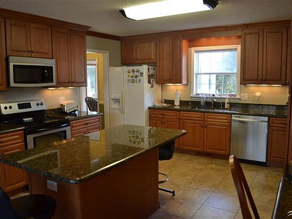 5th image of 5012 Robert Ruark Dr SE