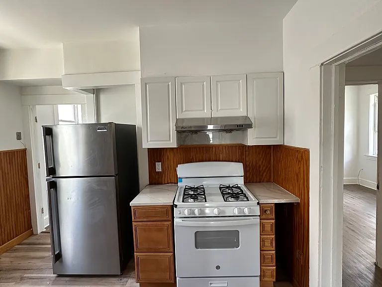 111 Spring St #113 — Photo 1