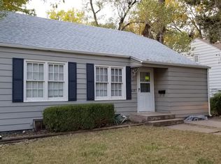 625 N Ridgewood Dr, Wichita, KS 67208