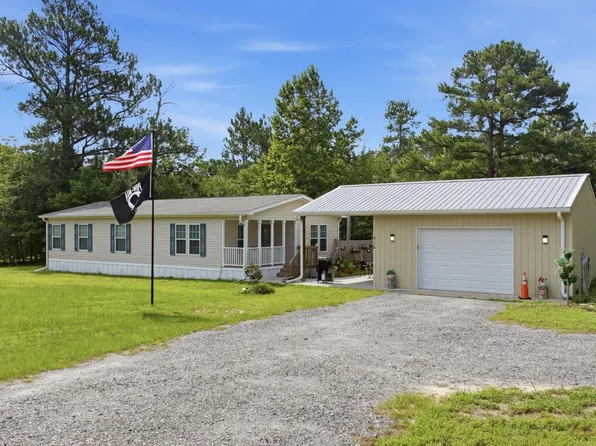 318 Catherine Dr, Pelion, SC 29123