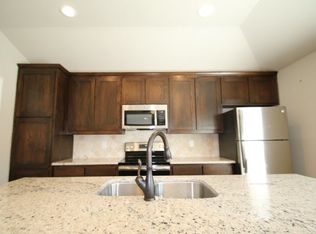 1300 White Sand Dr, Azle, TX 76020