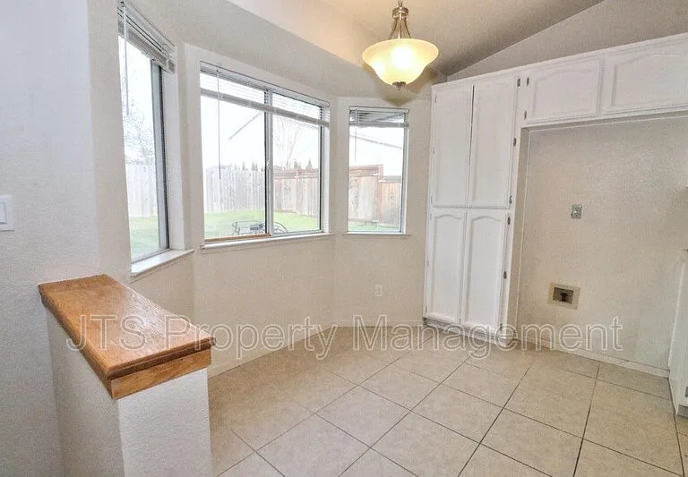 3549 Pine Hollow Way — Photo 15