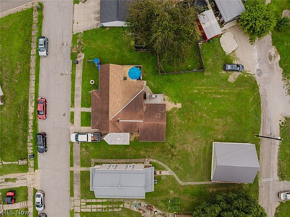 3rd image of 362 Cahalen St