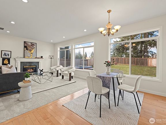 2nd image of 765 Vashon Avenue NE