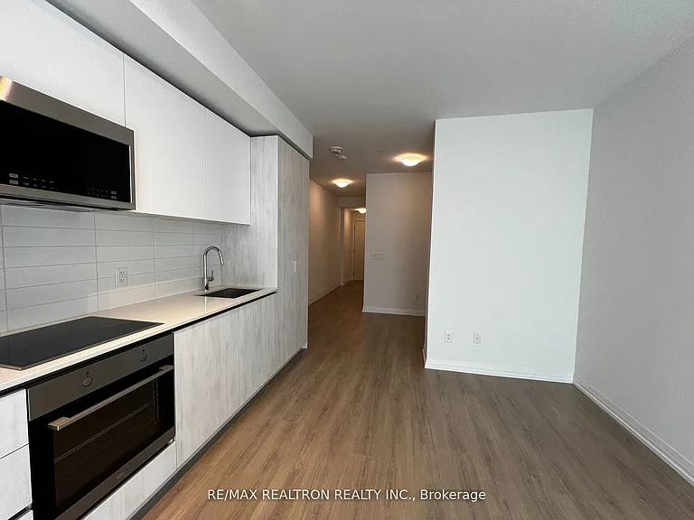 8 Widmer St #1210 — Photo 7