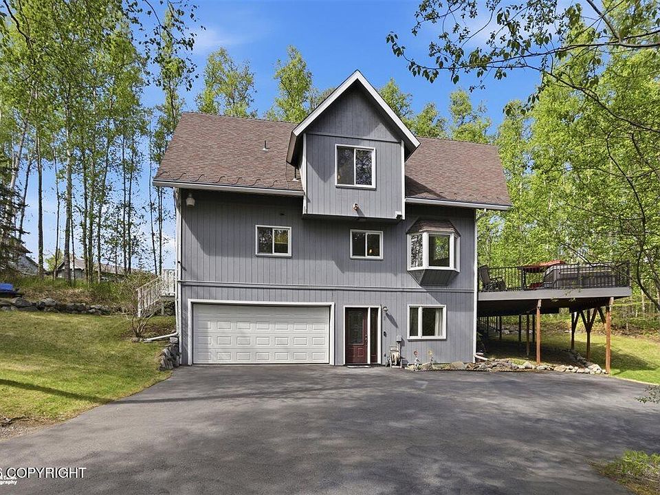 1st image of 21818 Cloverleaf Rd
