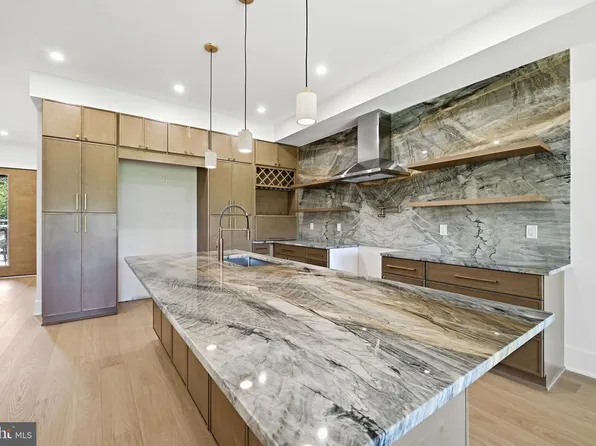 840 N Burlington St, Arlington, VA 22203