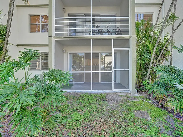 4205 N University Dr #108 — Photo 35