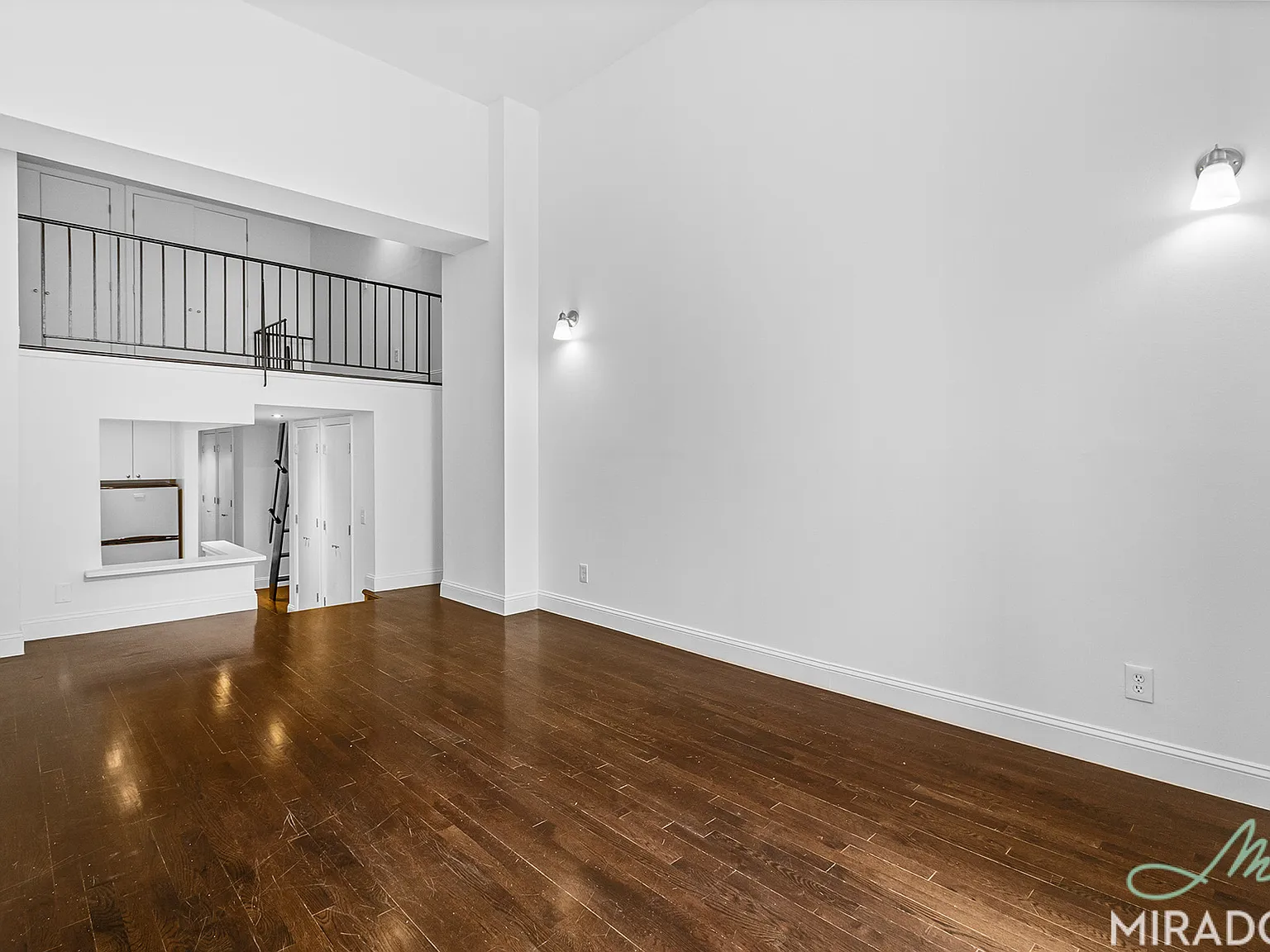 27 West 16th Street — Photo 4