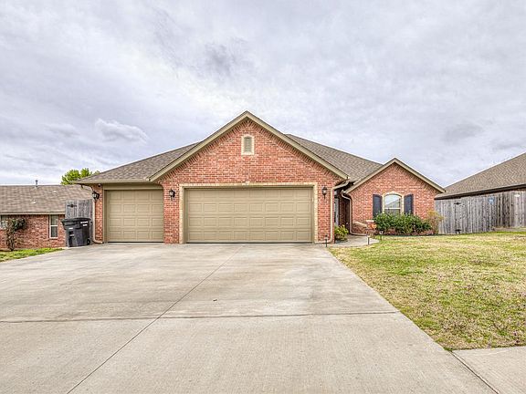 2nd image of 517 Cottonwood Dr