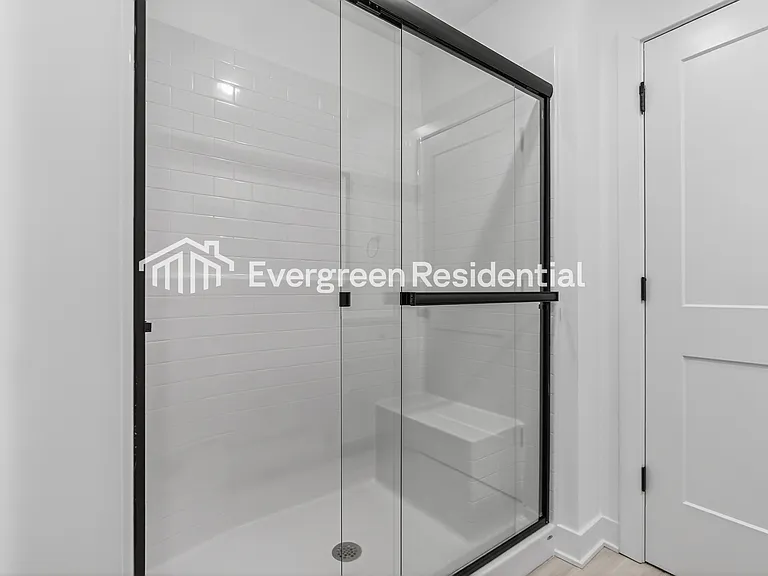 Barryview Townhomes — Photo 33
