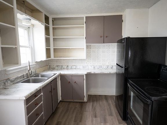 5th image of 307 W Mcgee Street