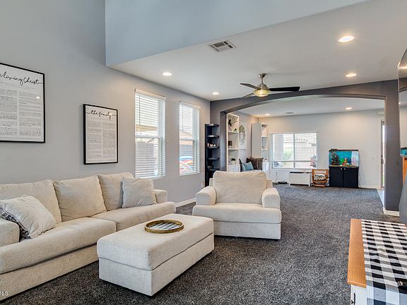 4th image of 730 W Saguaro Ln
