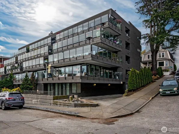 2040 Waverly Place N #102, Seattle, WA 98109