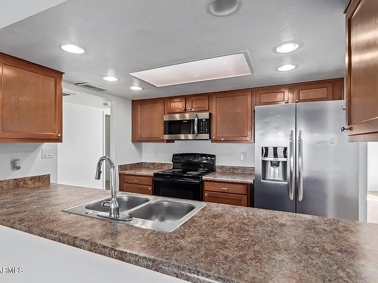 3929 S Pine St — Photo 8
