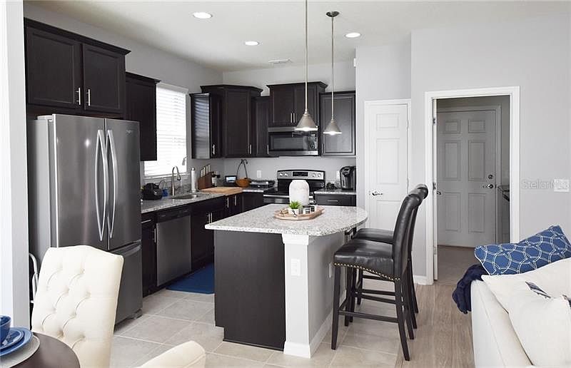 2nd image of 1865 Cayman Cove Cir