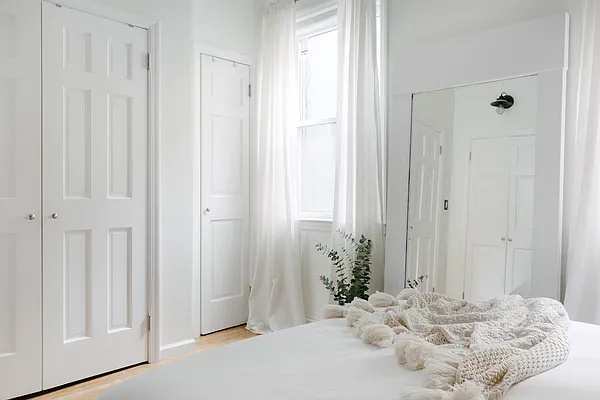 Rented by Douglas Elliman | media 16