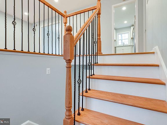 4th image of 4722 Lehigh Ct