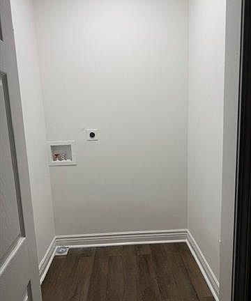 5th image of 718 Majestic Pl