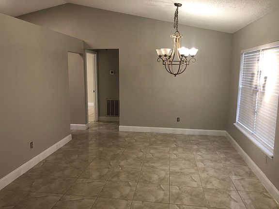 5th image of 531 Katherwood Ct