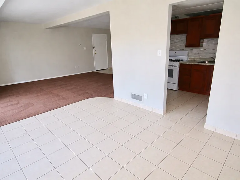2-Bed/1-Bath (Unit E3)