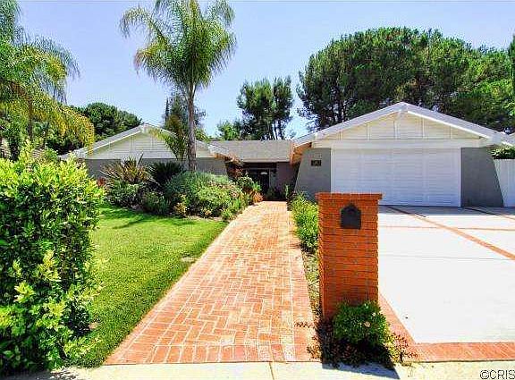 3rd image of 4101 Aleman Dr