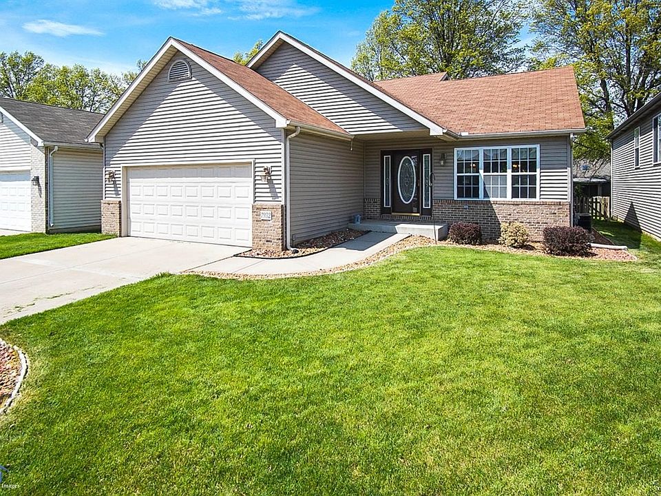 Welcome Home! Over 3000 sq ft! 1 YEAR HSA Home Warranty provided! 4 BED, 3 FULL BATH