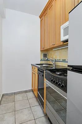 Sold by Corcoran | media 3