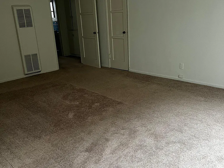 547 Landfair Ave #553 — Photo 5