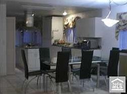 3rd image of 8842 Railton St