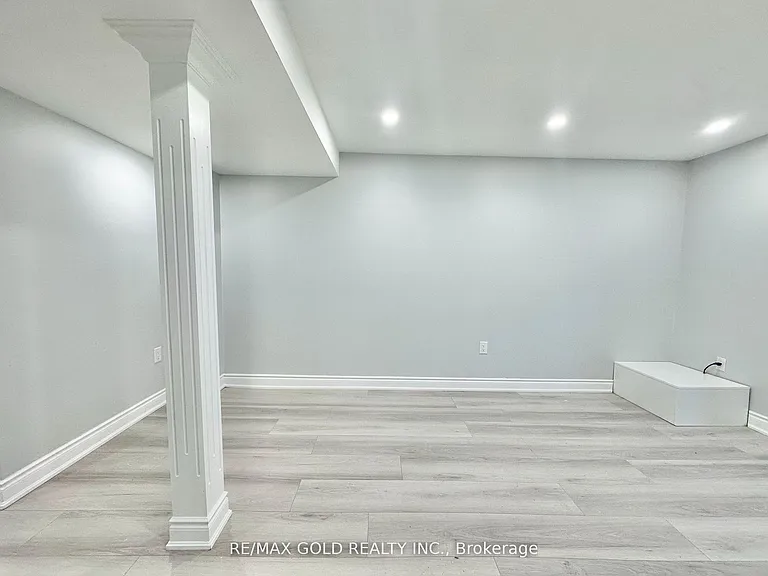 555 Settlers Rd W #BASEMENT — Photo 5