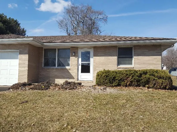 1901 Huntington Dr, Quincy, IL 62301