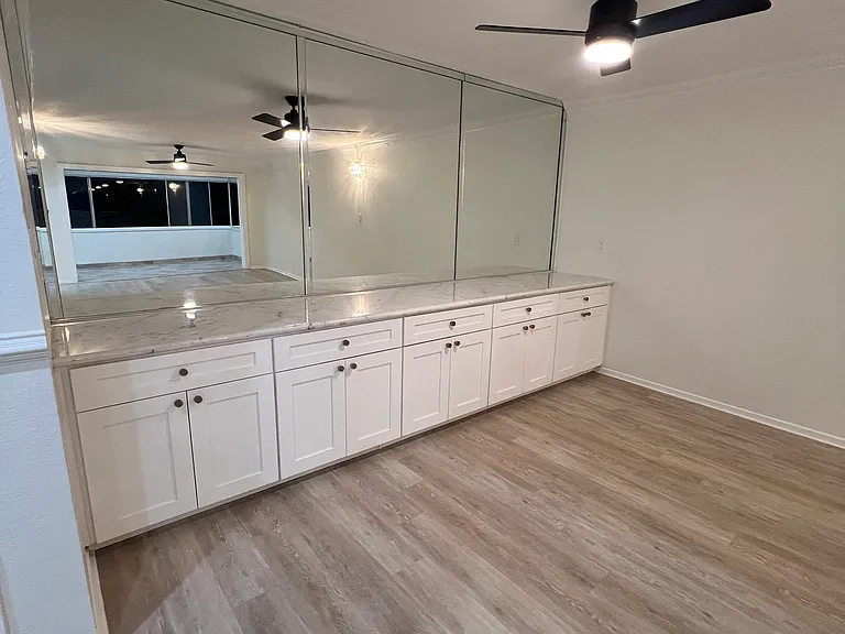 5700 Ravenspur Dr #201 — Photo 25