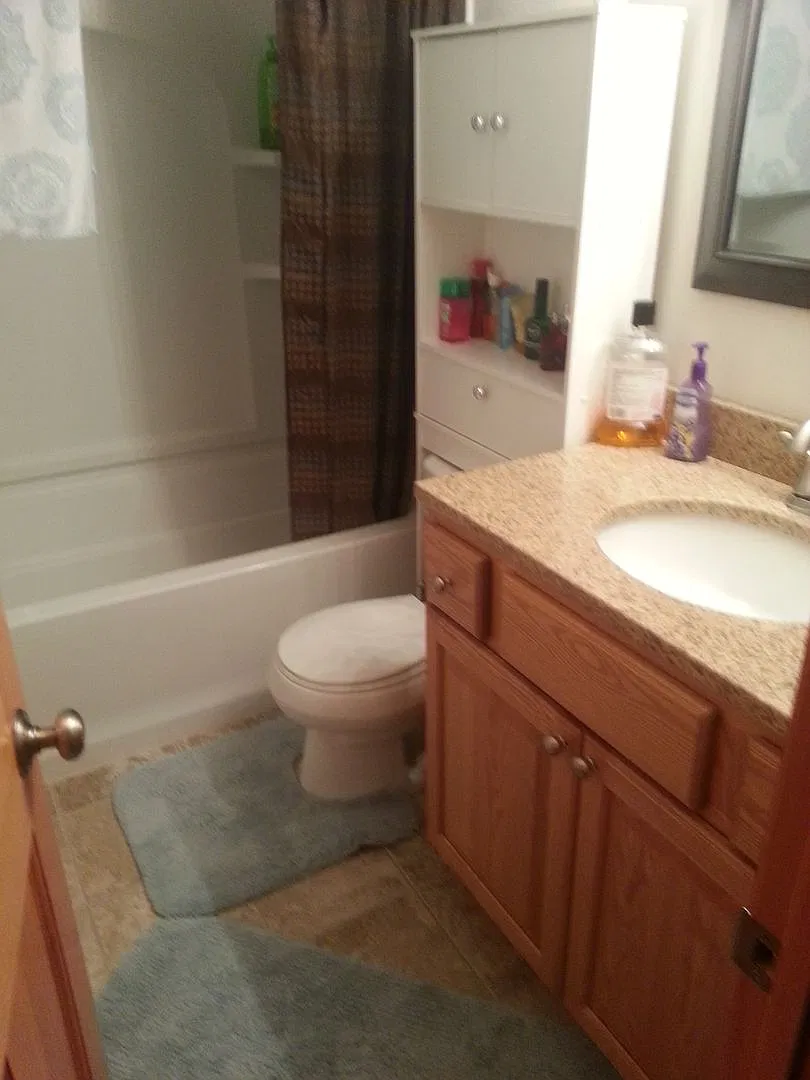 525 Colby Rd — Photo 3