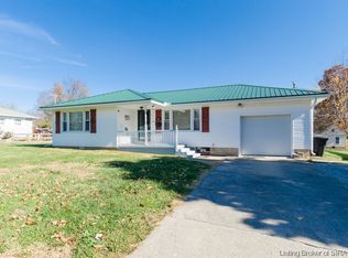 113 N Lockwood Ave, Salem, IN 47167