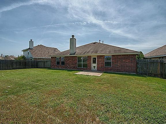Back of House. Notice 4 sides brick!