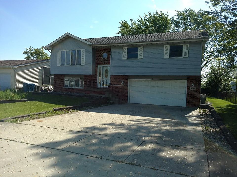 1st image of 1029 Van Buren Ave