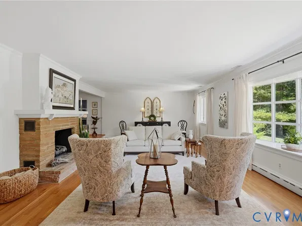 12600 Brook Ln, Chester, VA 23831