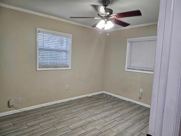 6005 Tampa Shores Blvd — Photo 11