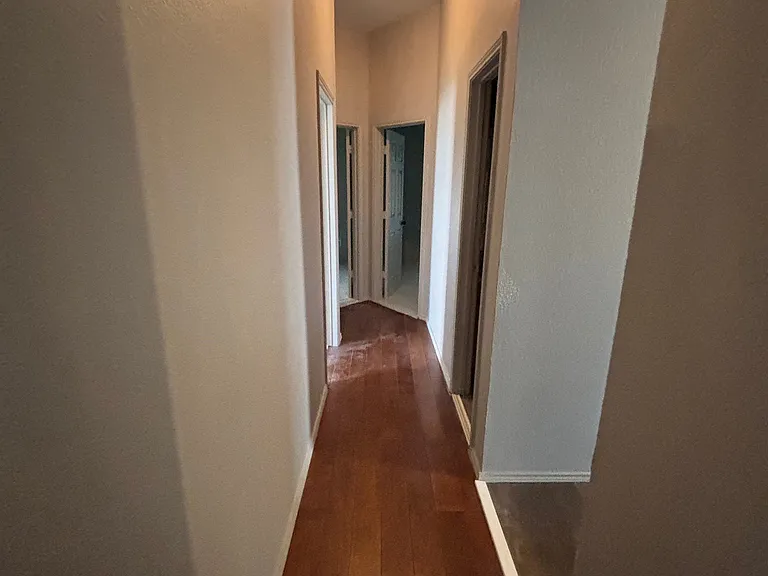 9323 Vernon Ct — Photo 11