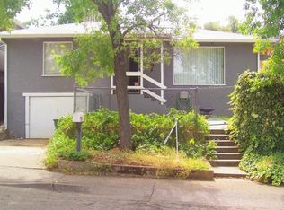 1610 Mesa St, Redding, CA 96001