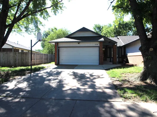 114 S Lark Ln, Wichita, KS 67209