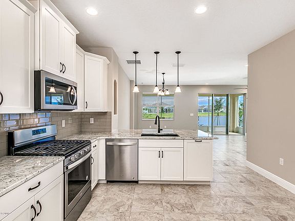 2nd image of 7675 Wyndham Dr