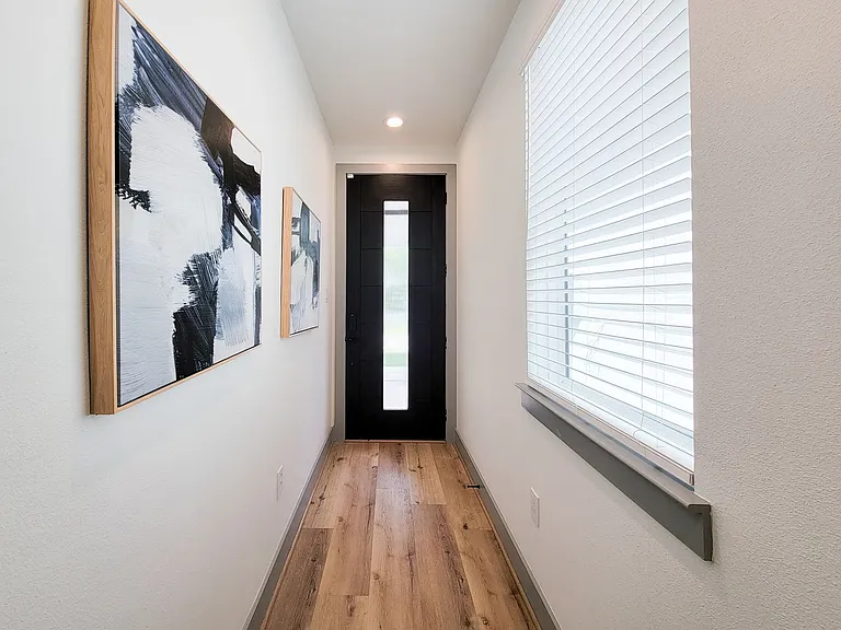 6520 Couch St — Photo 35